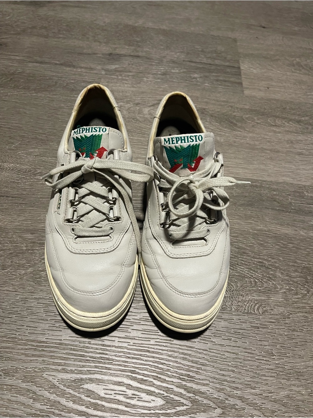 Mephisto White Leather Sneaker with Green Logo Accents Have Small Rubs - Picture 12 of 13